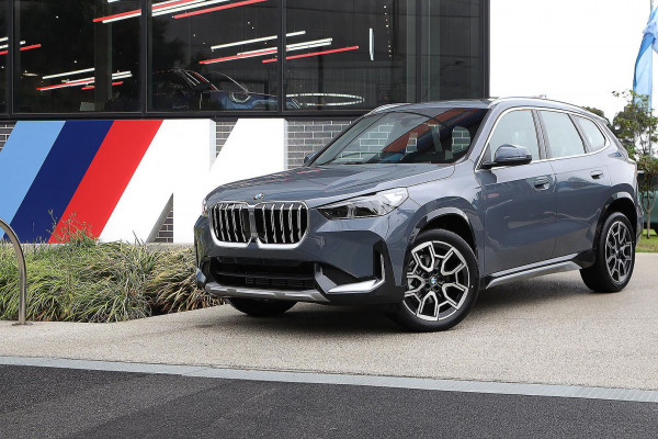 BMW X1 sDrive18i U11