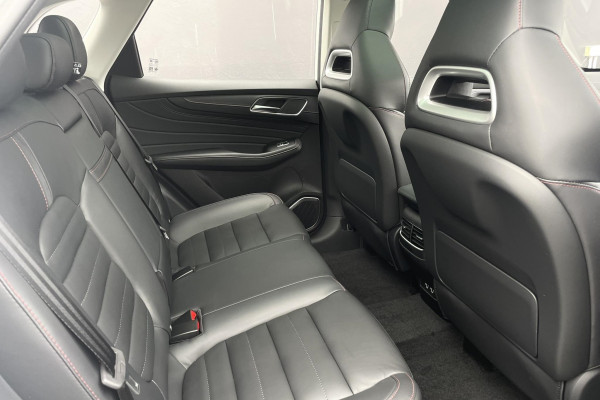 2025 MG HS Plug-in Hybrid Essence SUV Image 12