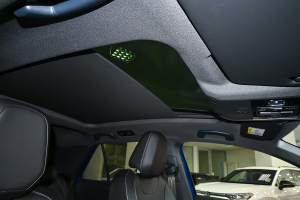 2025 MY26 Volkswagen T-Roc D11 140TSI R-Line SUV Image 11