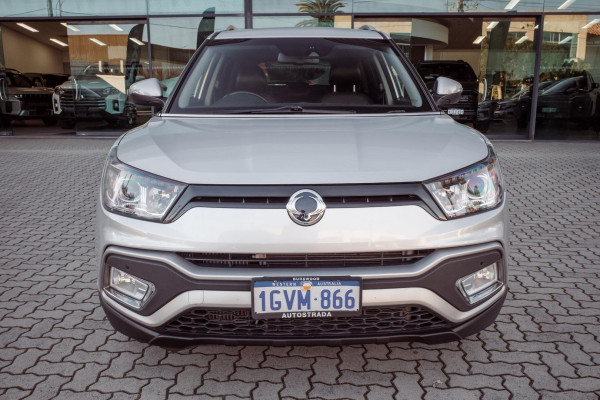 2019 SsangYong Tivoli XLV X100 Ultimate SUV Image 2