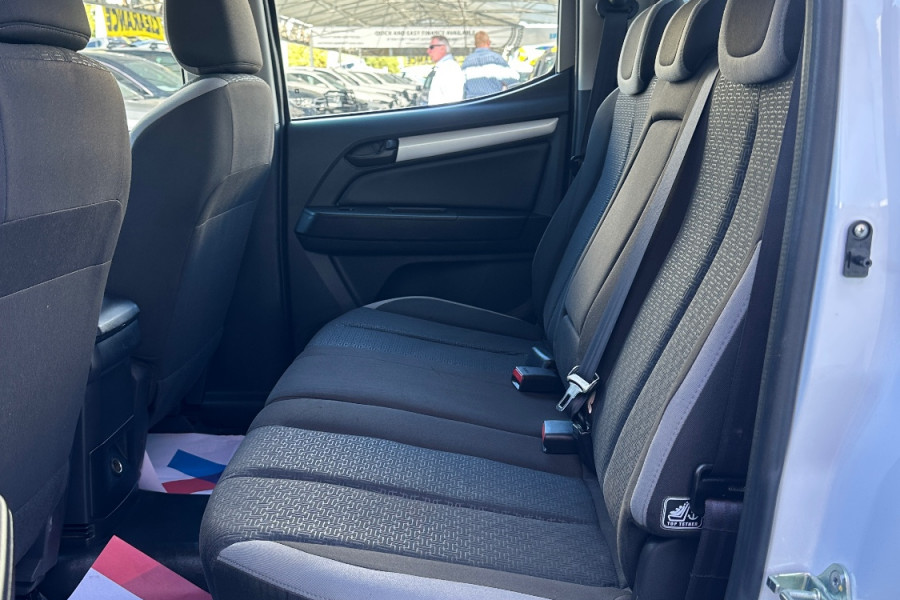 2020 Holden Colorado RG LS Crew Cab Chassis Image 11