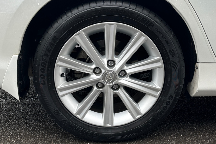 2012 Toyota Aurion GSV50R Prodigy Sedan Image 12