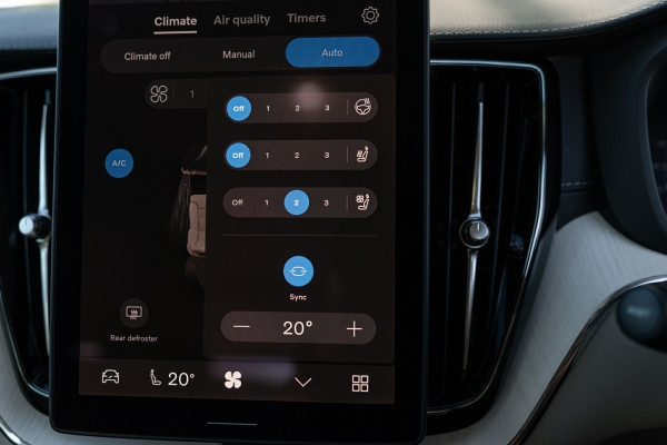 2025 MY26 Volvo XC60 UZ Ultra B5 Dark SUV Image 28