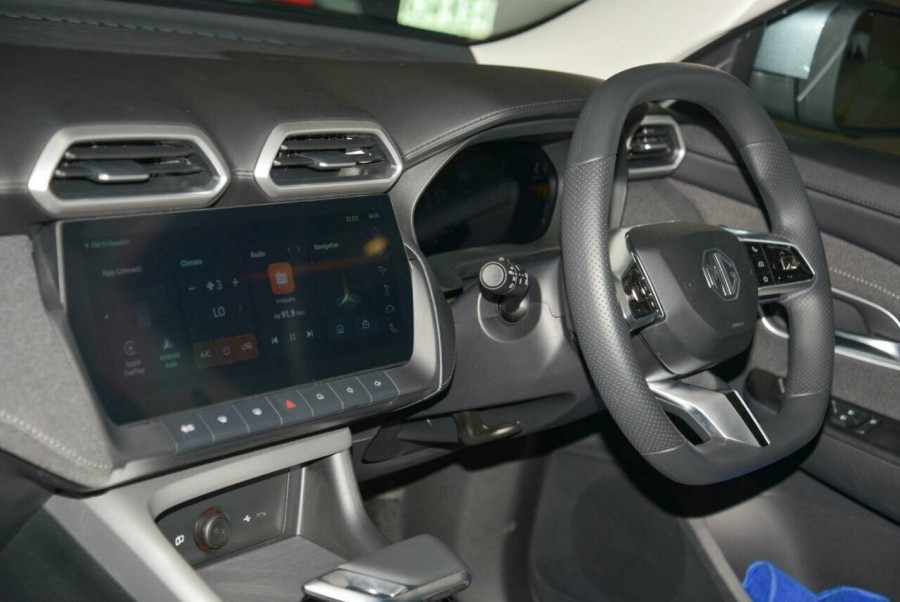 2024 MY25 MG ZS ZS32 Essence Hybrid+ SUV Image 8