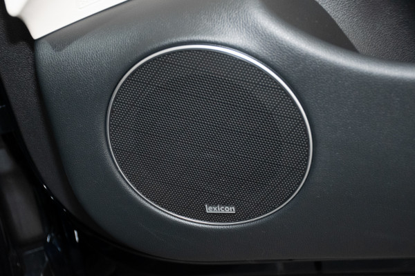 2023 Genesis GV70 2.5t Awd SUV Image 17