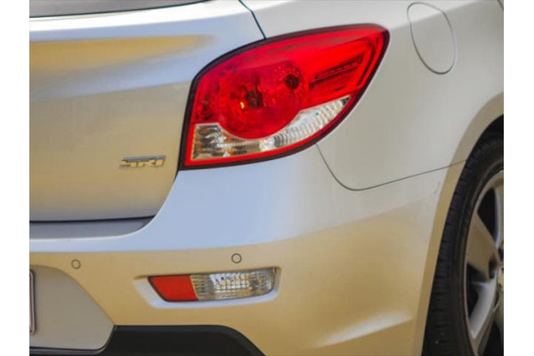 2016 Holden Cruze JH Series II SRi Z-Series Hatch Image 3