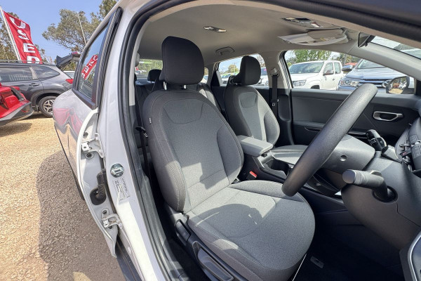 2024 MY25 Kia K4 CL4m Sport Sedan Image 3