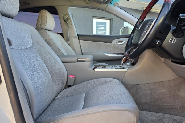 2012 Toyota Crown GRS202 Royal Saloon G Sedan Image 26