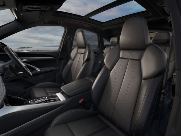 2025 Audi Q5 GU e-hybrid 270kW SUV image 8