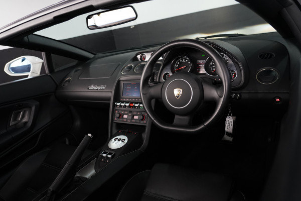 2010 Lamborghini Gallardo LP560-4 Spyder Convertible Image 24