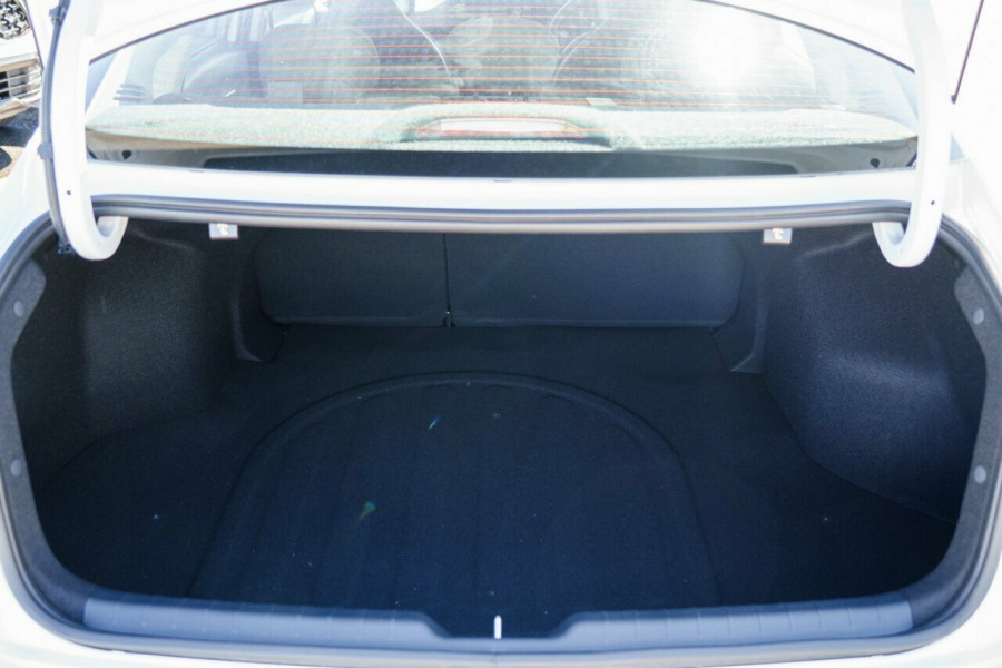 2025 Kia K4 CL4m S Sedan Image 8