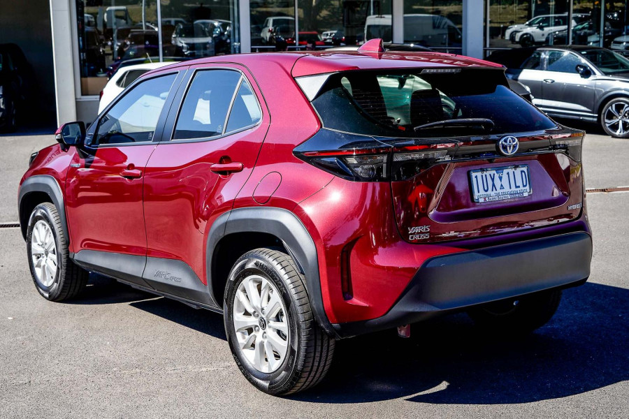 2021 Toyota Yaris Cross MXPJ15R GX SUV Image 3