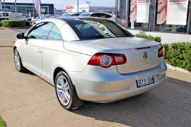 2010 MY11 Volkswagen Eos 1F  103TDI Convertible