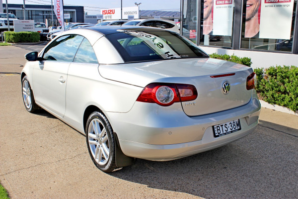 2010 MY11 Volkswagen Eos 1F  103TDI Convertible