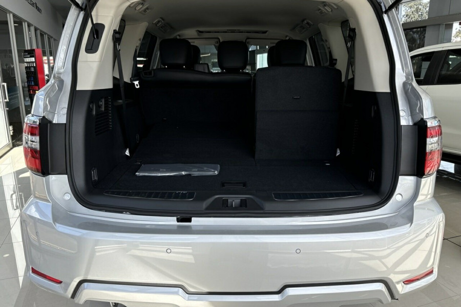 2024 Nissan Patrol Y62 Series 5 Ti-L SUV Image 11