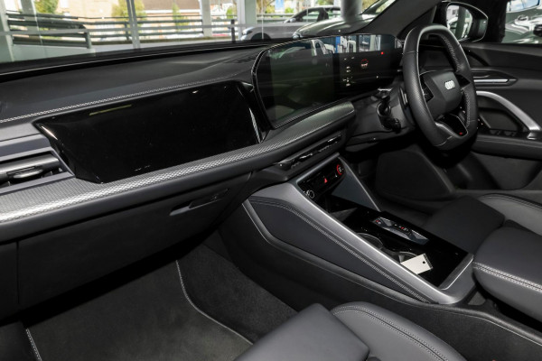 2025 Audi SQ5 GU  SUV image 8