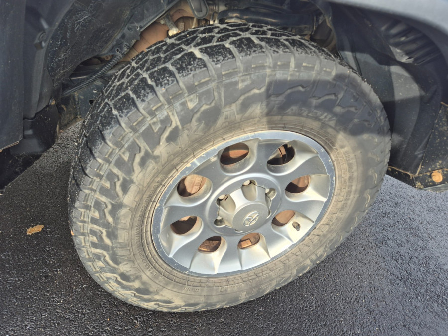 2012 MY13 Toyota FJ Cruiser GSJ15R  SUV Image 15