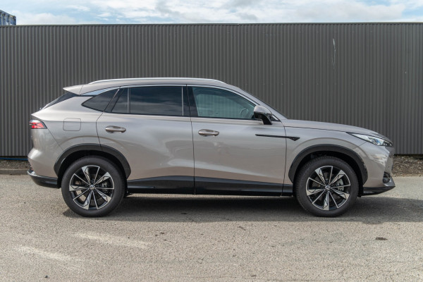 2026 MG HS Essence Hybrid+ SUV Image 7