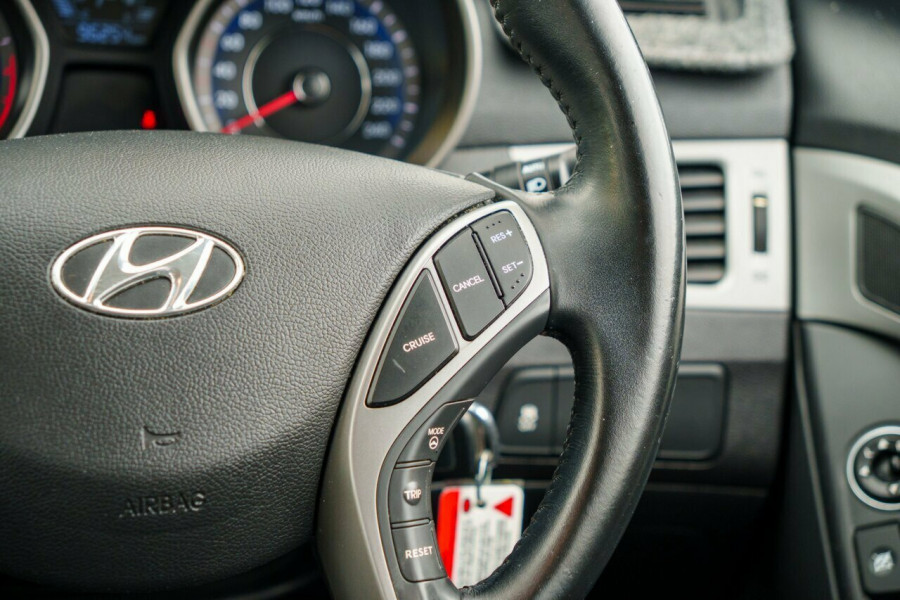 2013 Hyundai Elantra MD3 Trophy Sedan Image 11