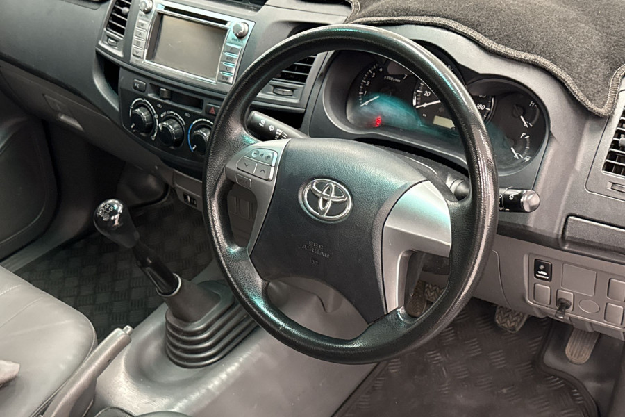 2015 MY14 Toyota HiLux WorkMate Cab Chassis Image 12