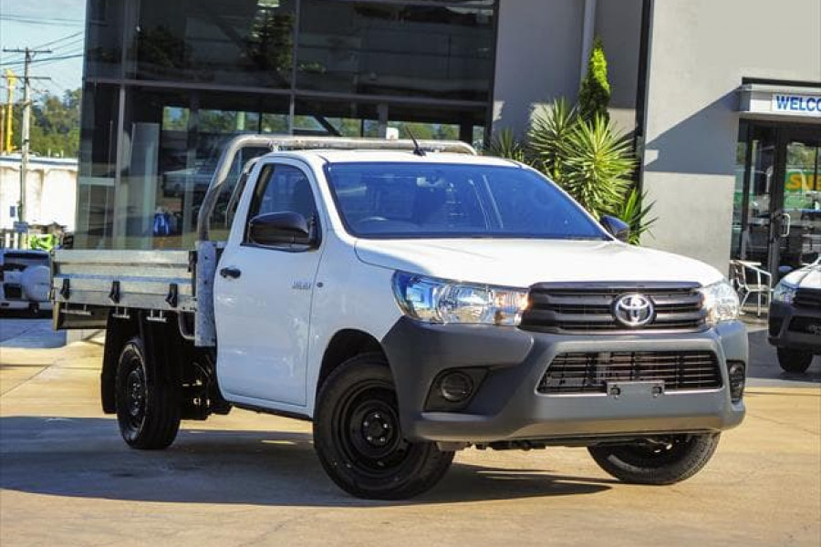 2017 Toyota Hilux GUN122R Workmate Cab chassis