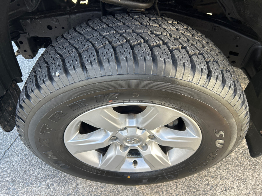 2016 Toyota LandCruiser Prado GDJ150R GXL SUV Image 20