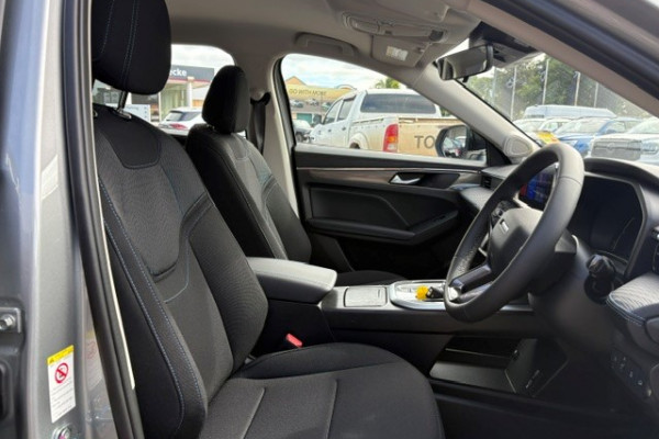 2026 GWM Haval Jolion A02 Premium Hybrid SUV Image 11