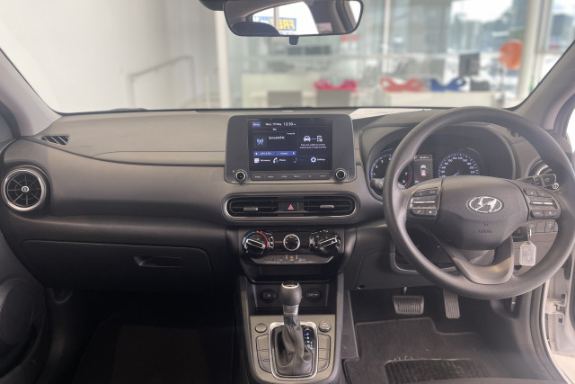 2022 Hyundai KONA OS.V4  SUV Image 13