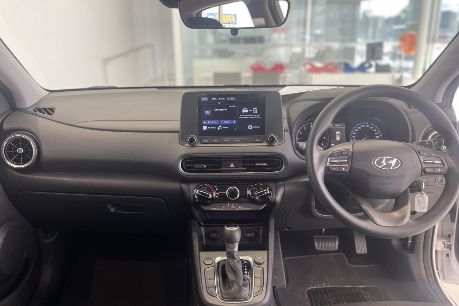 2022 Hyundai KONA OS.V4  SUV Image 13
