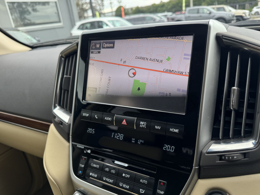 2017 Toyota LandCruiser VDJ200R Sahara SUV Image 36