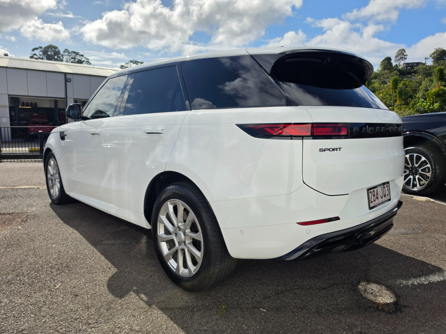 2023 MY24 Land Rover Range Rover Sport L461 D300 Dynamic SE SUV Image 7