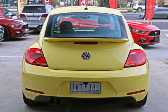 2013 Volkswagen Beetle 1L  Hatch image 4