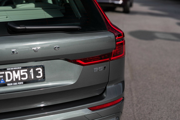 2026 Volvo XC60 UZ Ultra B5 Dark SUV Image 22