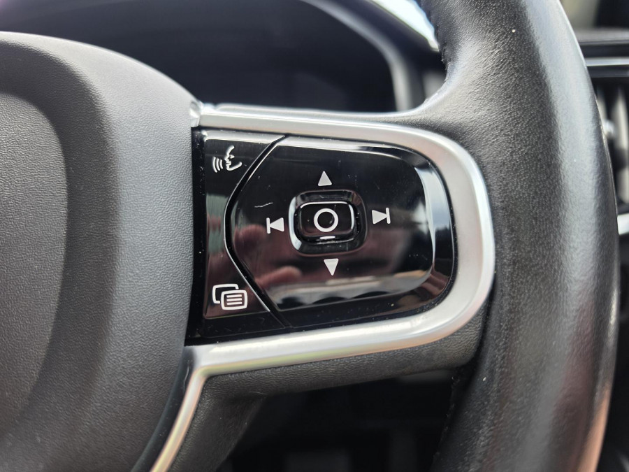 2019 Volvo V90 Cross Country P Series D5 Wagon Image 31