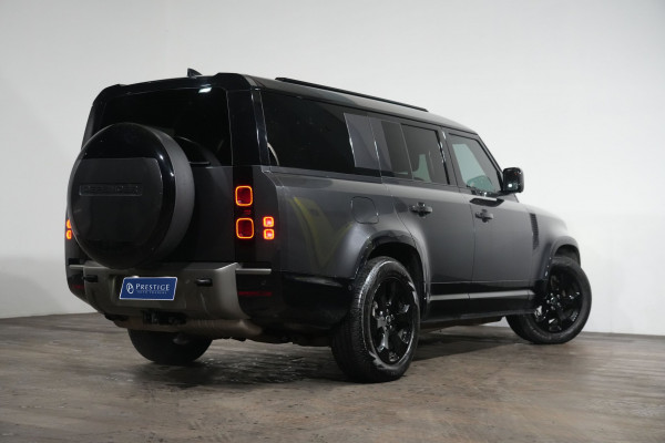 2025 Land Rover Defender L663 130 D350 X-Dynamic SE SUV image 7