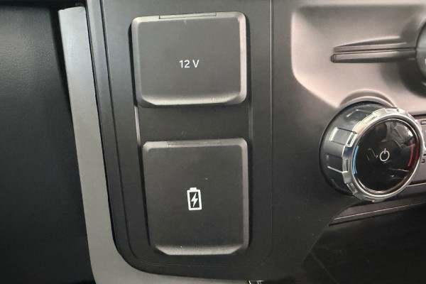 2024 Ford F-150  Lariat Dual Cab Image 35