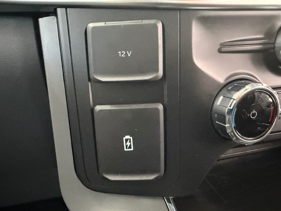 2024 Ford F-150  Lariat Dual Cab Image 35