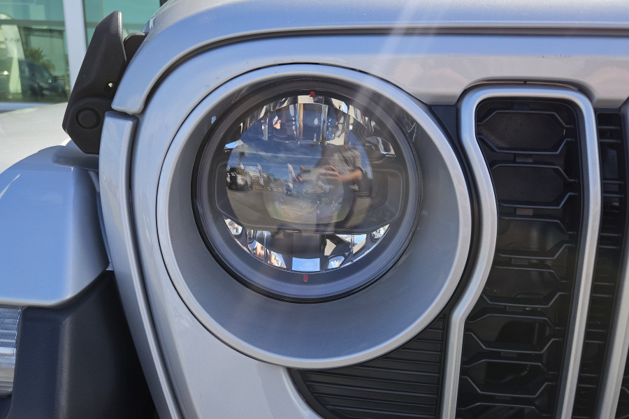 2023 Jeep Wrangler SUV Image 9