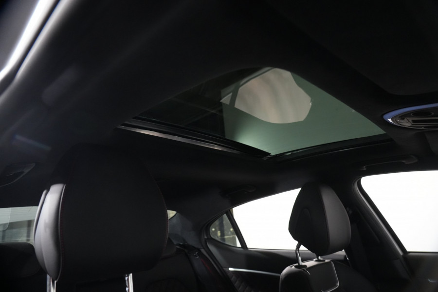 2025 Genesis G70 3.3t Sport Lux Sedan