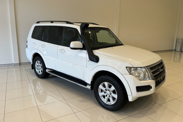 2015 Mitsubishi Pajero NX GLX SUV
