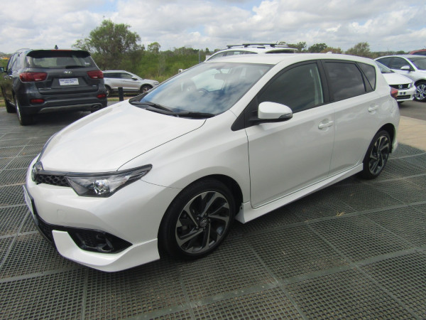 2016 Toyota Corolla ZRE182R SX Hatchback