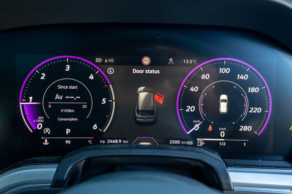 2025 MY26 Volkswagen Touareg RC 210TDI R-Line SUV Image 11
