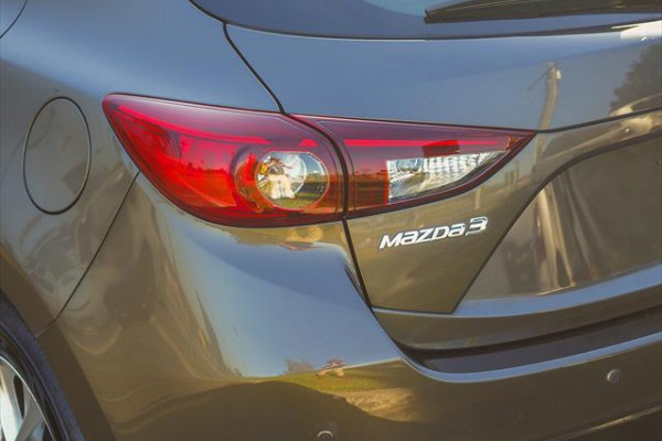 2016 Mazda 3 BM Series Touring Hatch Image 3