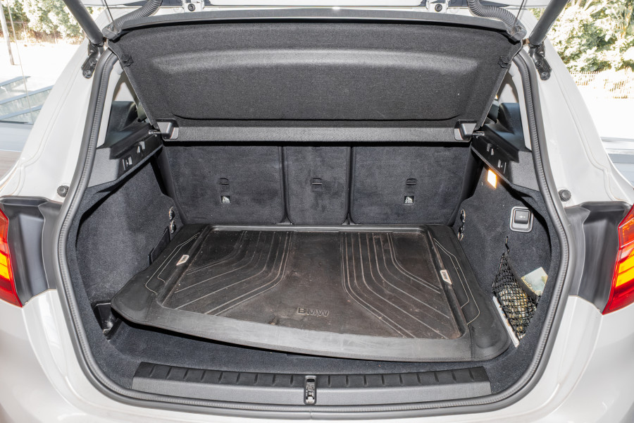 2015 BMW 2 Series 220i Sport Line Hatch Image 21