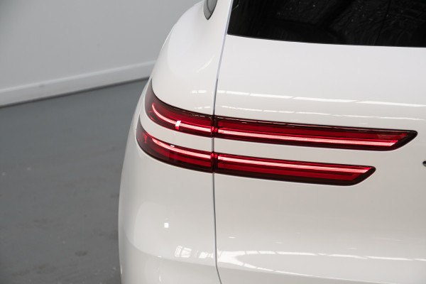 2022 Genesis GV70 2.5t Awd SUV image 11