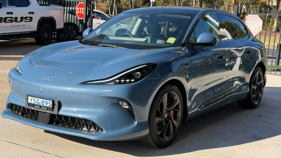 2025 MG IM6 S12L Performance SUV Image 4