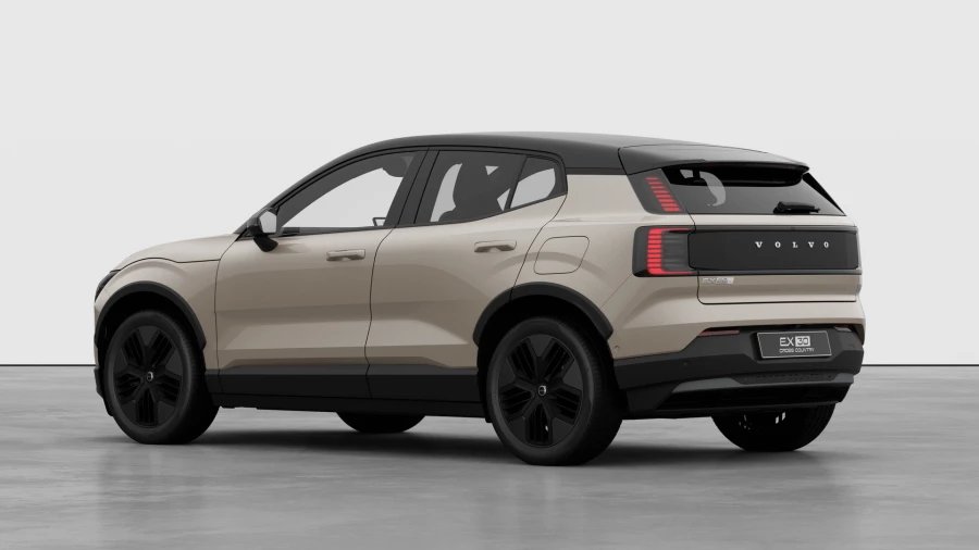 2026 Volvo EX30 Cross Country  Ultra Twin Motor Performance SUV Image 3