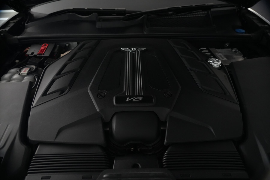 2024 Bentley Bentayga V8 SUV Image 13