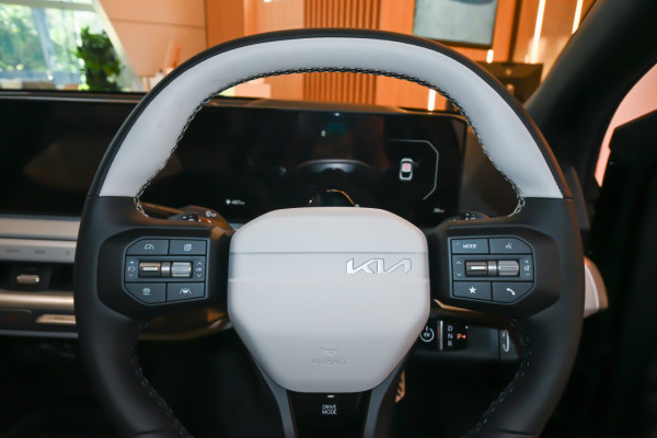 2026 MY25 Kia EV4 Sedan image 11