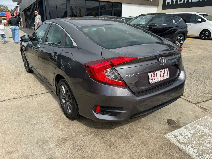 2020 Honda Civic 10th Gen VTi-S Sedan Image 6